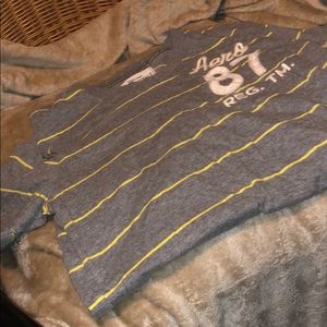 Aeropostale Men’s Xsmall T-shirt V neck